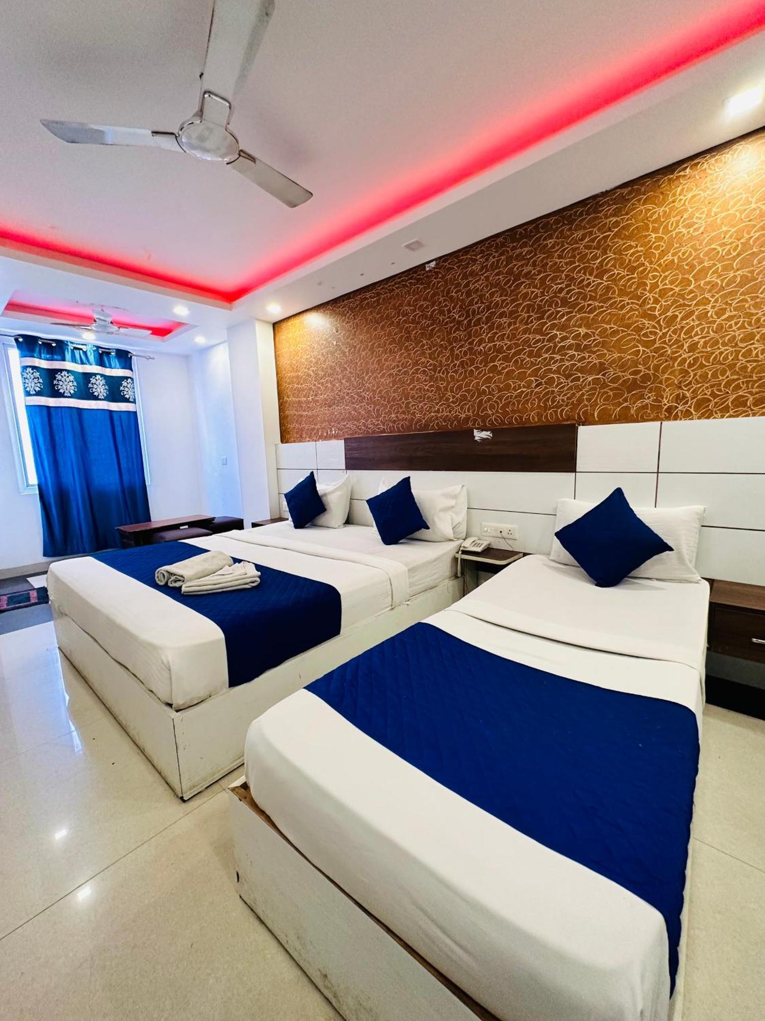 Airport Hotel Mayank Residency New Delhi Extérieur photo