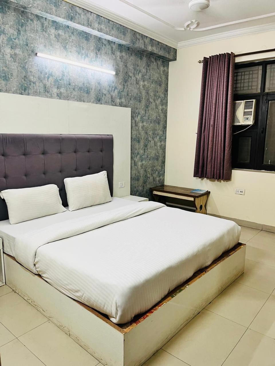 Airport Hotel Mayank Residency New Delhi Extérieur photo
