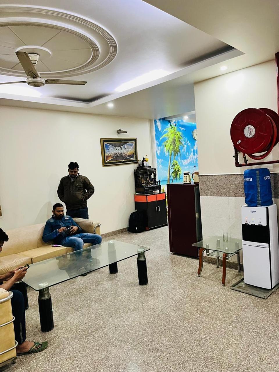 Airport Hotel Mayank Residency New Delhi Extérieur photo